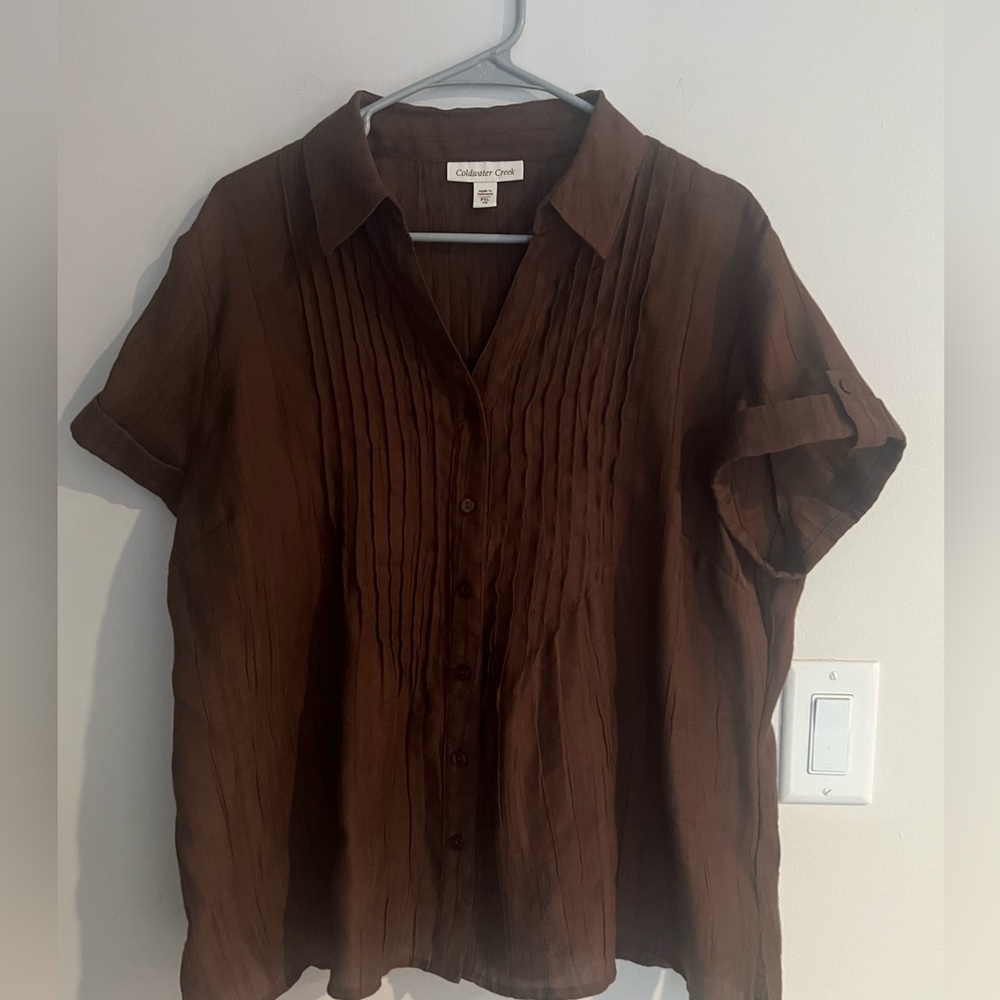 Cold water Creek Short Sleeve Brown  Button Down Blouse Size PXL